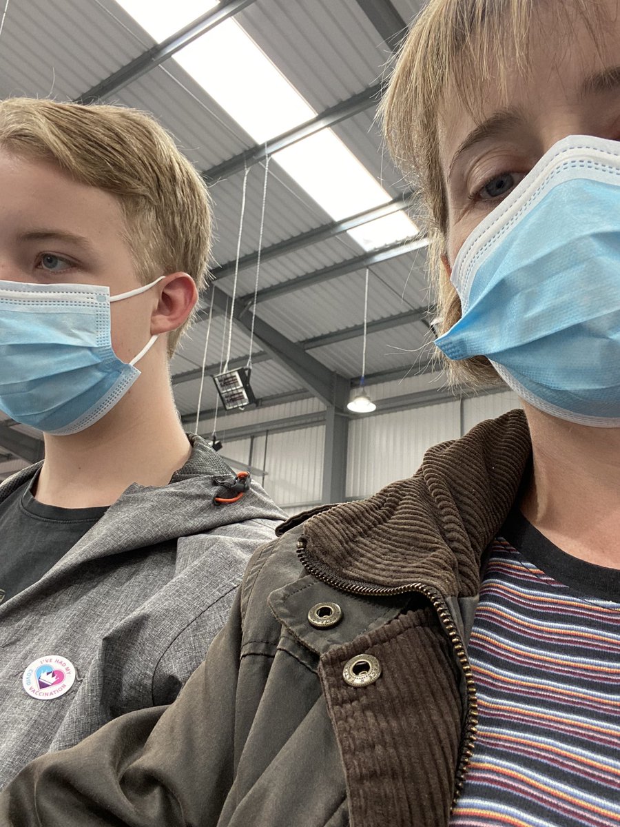 ☀️ Got the son jabbed today at the #StokeonTrent mass vaccination centre. 

💉 Steady flow of folks coming in with their 12-15s for #COVID19 jabs. Thank you <a href="/mpftnhs/">Midlands Partnership University NHS FT</a> for these special sessions!