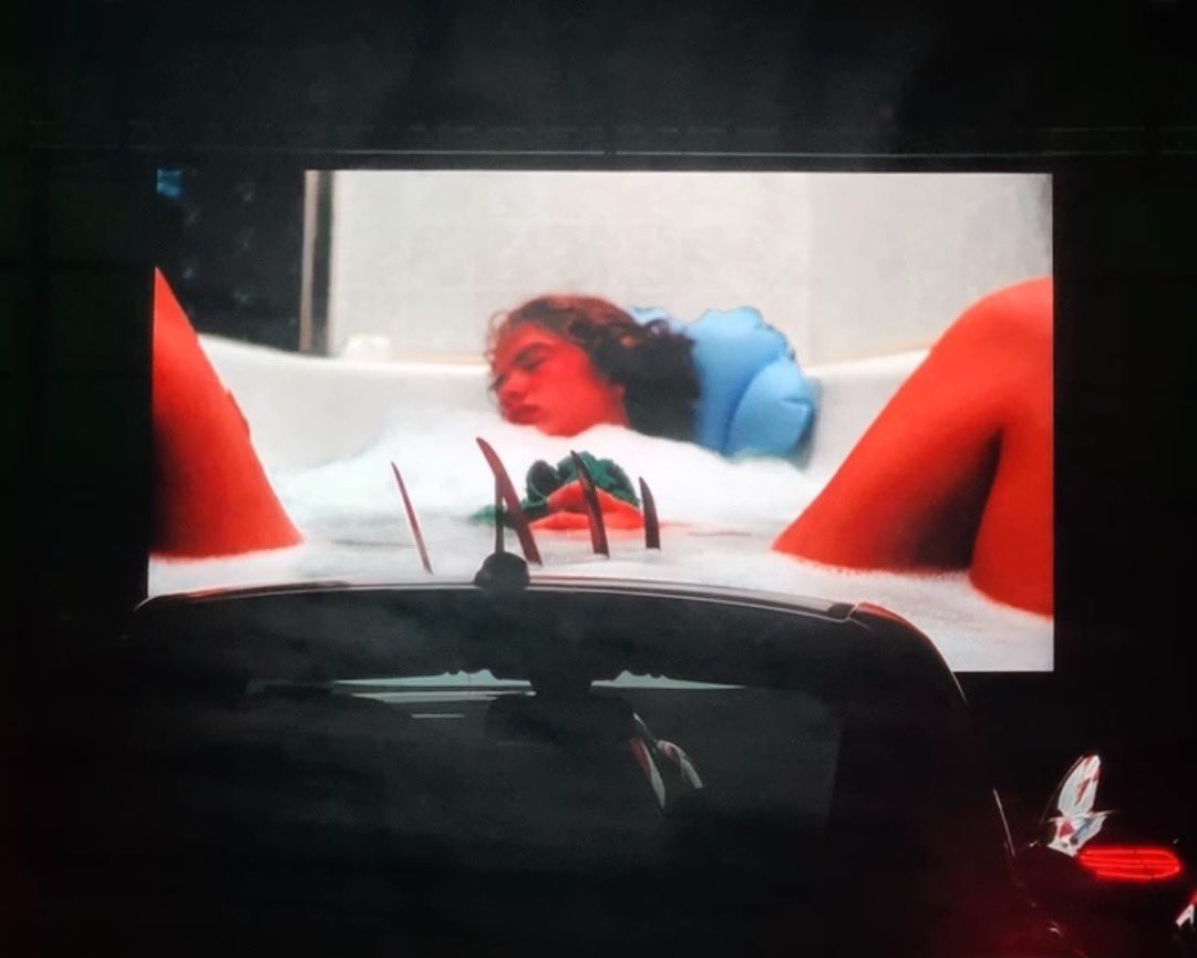 spooky drive-in cinema date 🖤