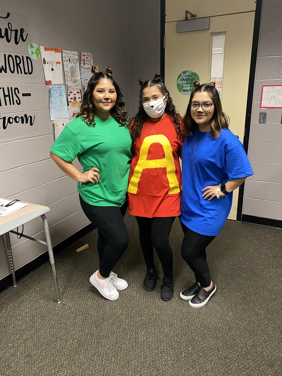 We love our staff! Together WE CAN!!! #AboveAndBeyond <a href="/HumbleISD/">Humble ISD</a> <a href="/HumbleISD_HMS/">Humble Middle School</a>