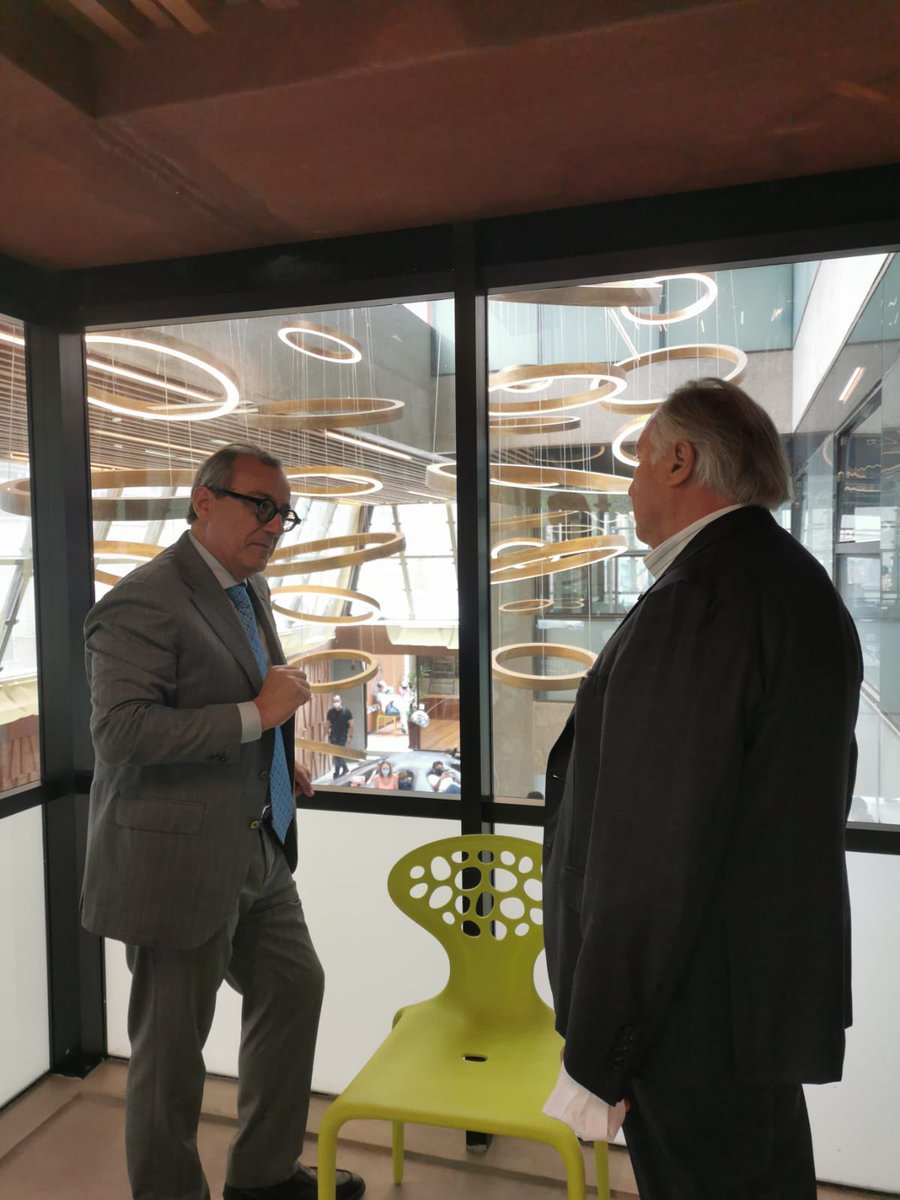 larosa_filippo's tweet photo. A due passi da @ItalyinSaoPaulo a Jardins, @TLamborghini_ lancia un nuovo investimento 🇮🇹 a San Paolo: 
con fiuto e determinazione propone 27 piani di bellezza e cura dei dettagli, vera vetrina del buon gusto italiano.
Stessi valori che lui ha ritrovato nella visita in Consolato https://t.co/t7zaKXtS5b