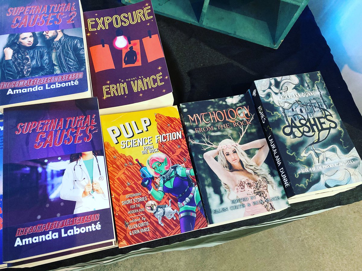 engenbooks's tweet photo. Need #vampires without the scares? Check out Amanda Labonté’s SUPERNATURAL CAUSES! It’s “Twilight” meets “Grey’s Anatomy!” #halloween2021 https://t.co/uTj0pc6frj