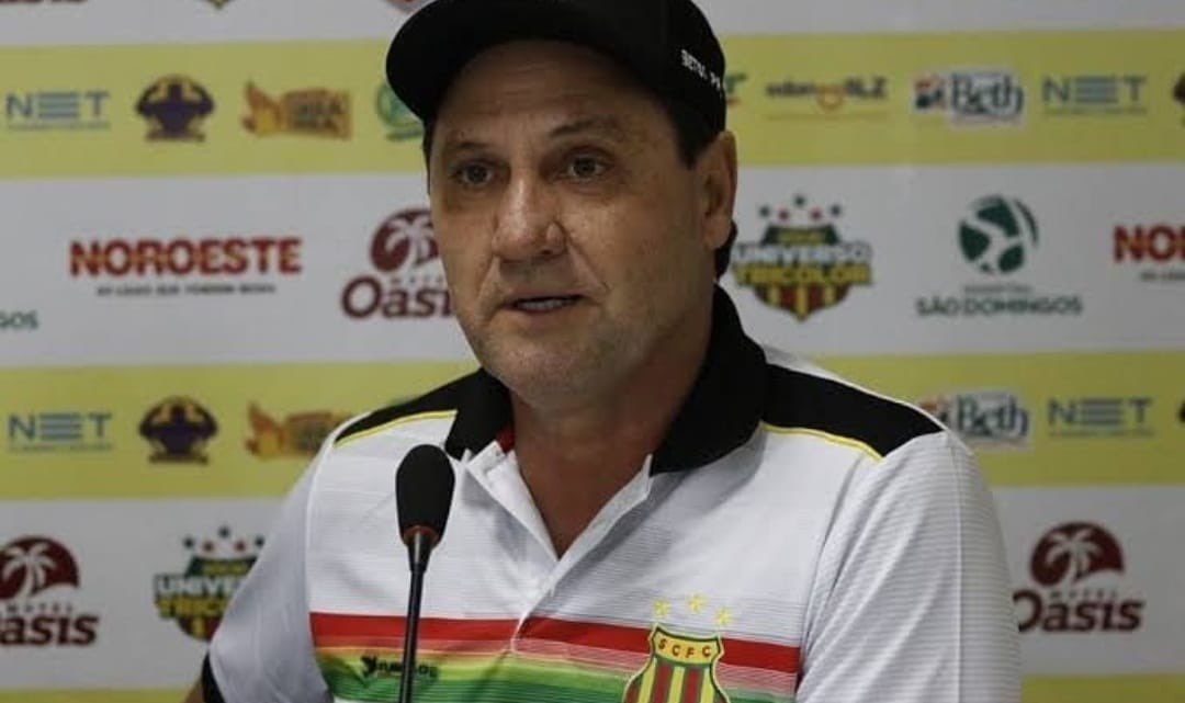 João Brigatti assumiu o lugar de Felipe Surian no comando do Sampaio Corrêa. Foto: Sampaio Corrêa FC/Twitter