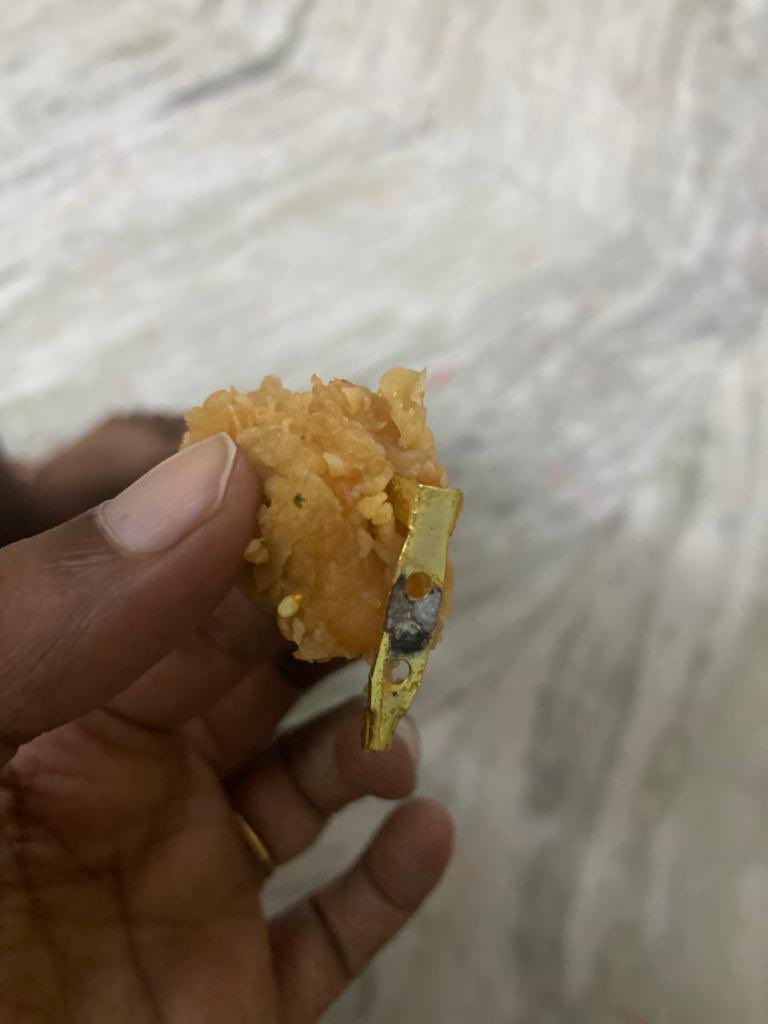 BuDuChe's tweet photo. KFC popcorns 😔@swiggy_in @kfc https://t.co/Sua5CY0zW8