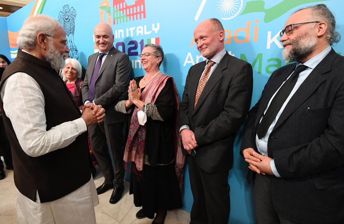 drharshvardhan's tweet photo. Some glimpses of PM Shri @narendramodi Ji from the community interaction in Rome.

हिंदुत्व एक धर्म नहीं, बल्कि एक जीवनशैली है।

आदरणीय प्रधानमंत्री जी के प्रत्येक विदेशी दौरे में इसकी झलक बार-बार दिखाई देती है।
@PMOIndia @BJP4India https://t.co/E4iQ18RkGi
