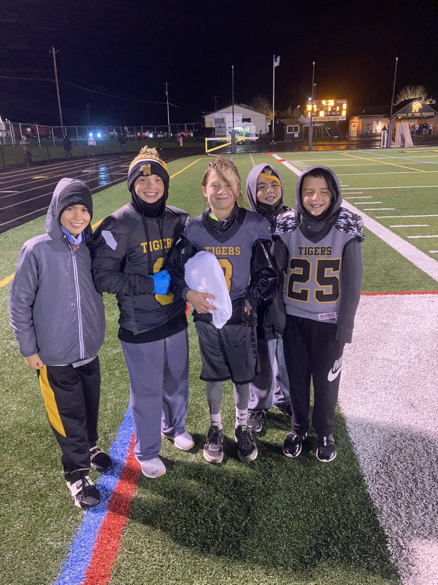 RichKulp87's tweet photo. Shout out to these ball boys who endure all kinds of elements for @nwtigerfootball!! 10-0!! It’s the little things…Luckily they work for food. #PTR https://t.co/xH45AplnIc