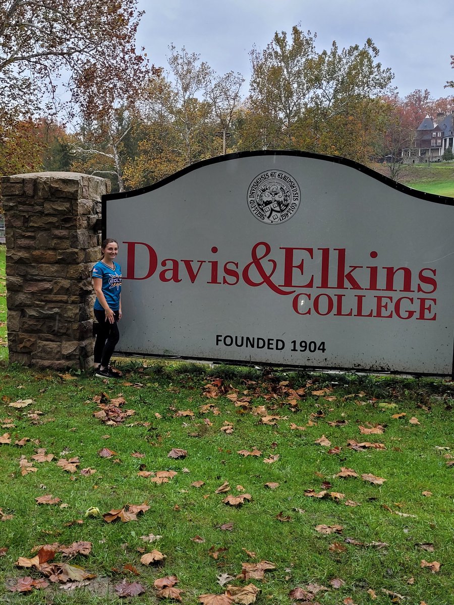 Thank you <a href="/CoachFracks/">Elle Fracker</a> and the <a href="/davisandelkins/">Davis & Elkins</a> Softball team for a great workout and visit! #gosenators <a href="/OHThunderbolts/">Thunderbolts - Correll</a>