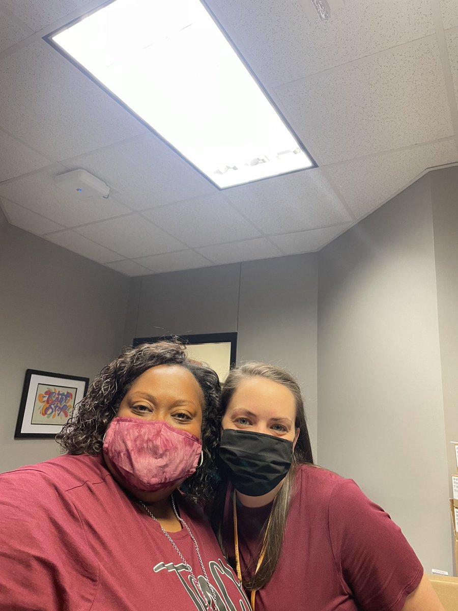 yolanda_gaither's tweet photo. My morning duty partner show up matching at least 2-3 times a week ⁦@Apollo_JH⁩.  Now that’s what you call connected. 🥰. #apollogearup #risdpoweroflove https://t.co/NxeA1DDFjN