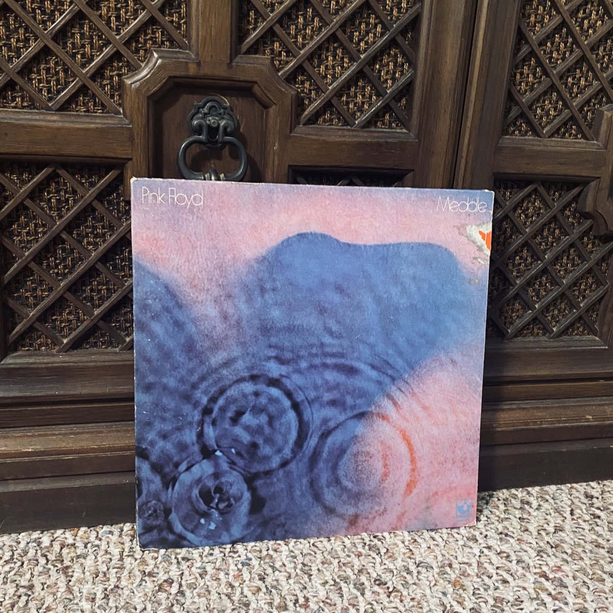 RockNRoLL_85's tweet image. “RETWEET” if you own Meddle on VINYL @pinkfloyd