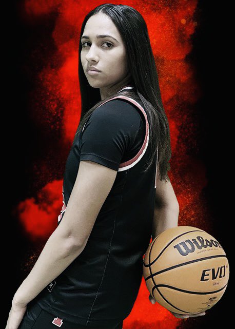 Shay_Bee_33's tweet photo. GAME DAY #letsgoladyChiefs #letsgoCB #itsgotime https://t.co/82tXnv5qGx