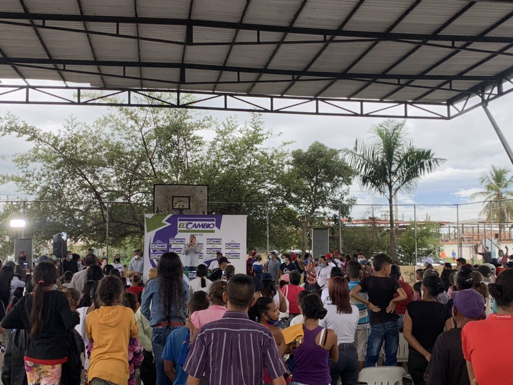 ChikValencia2's tweet photo. Pueden que nos que nos vean como un partido joven pero estamos más que preparados para ofrecer soluciones a este estado. Antes de la política ya teníamos maestría en servir al pueblo venezolano  #ElCambioEsMayoria https://t.co/AMGS7GJEm5