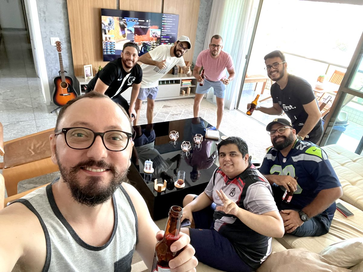 sauloamaral's tweet photo. #GoFuria @Gaules @fillipebt @mch_AGG @ale_apoka @andrekenzo11 @VelhoVamp1 #MajorPGL #Tribonera #MajorNoGau https://t.co/R1x9kAySv4