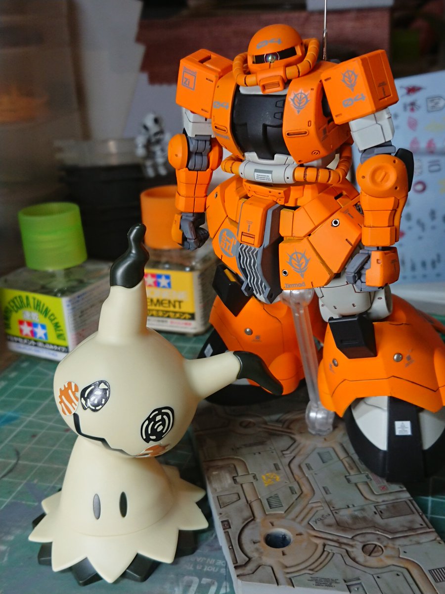 yasu_monkey125's tweet photo. 訳有って家人が寝静まるのを待っている「やす」です
本日、#オオタ模型店 よりザクを引き上げて参りました
後日ちゃんと撮影したいと思います
ミミッキュ、3分掛かりませんでした
そのうち色塗ろうw
#MS06RD4
#ハロウィン2021
#ハロウィン2021イラスト・創作祭り https://t.co/htoGtQEYJz