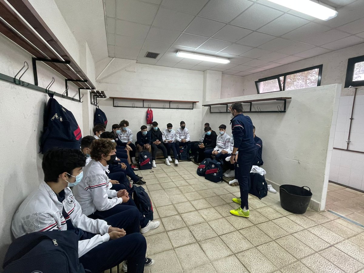 AurienseCA's tweet photo. 👋☁️ Bos días dende O Medo! Xa xoga (e debuta) o #XuvenilB ante o Sporting Celanova 

Ás 12:30 comezará o partido do #XuvenilA en O Carballiño contra o @CD_Arenteiro B

#FamiliaCENTED #EspíritoDeSuperación https://t.co/btkPGcRevp