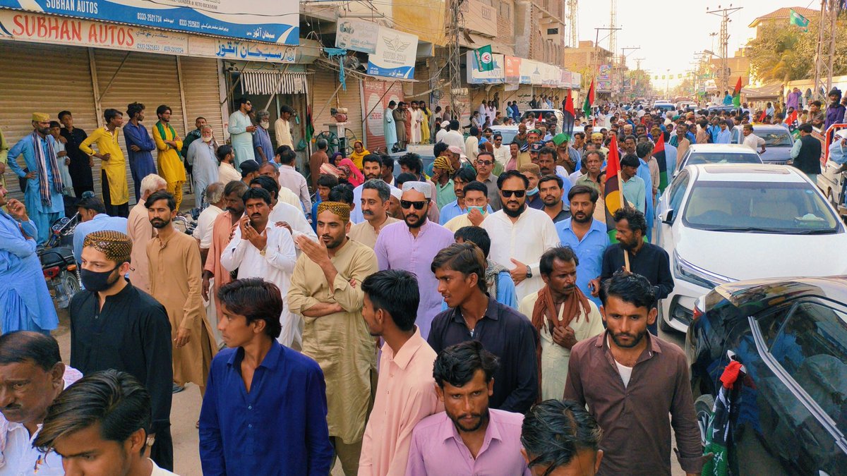 qaisar_panhwar1's tweet photo. Some pictures of huge rally lead by #PPP #PS70 MPA Matli Coordinator @SHalepota from Bilawal Bhutto Park to Press Club Badin against “Price hike, increase in poverty & unemployment. https://t.co/LYpMnpaVDG