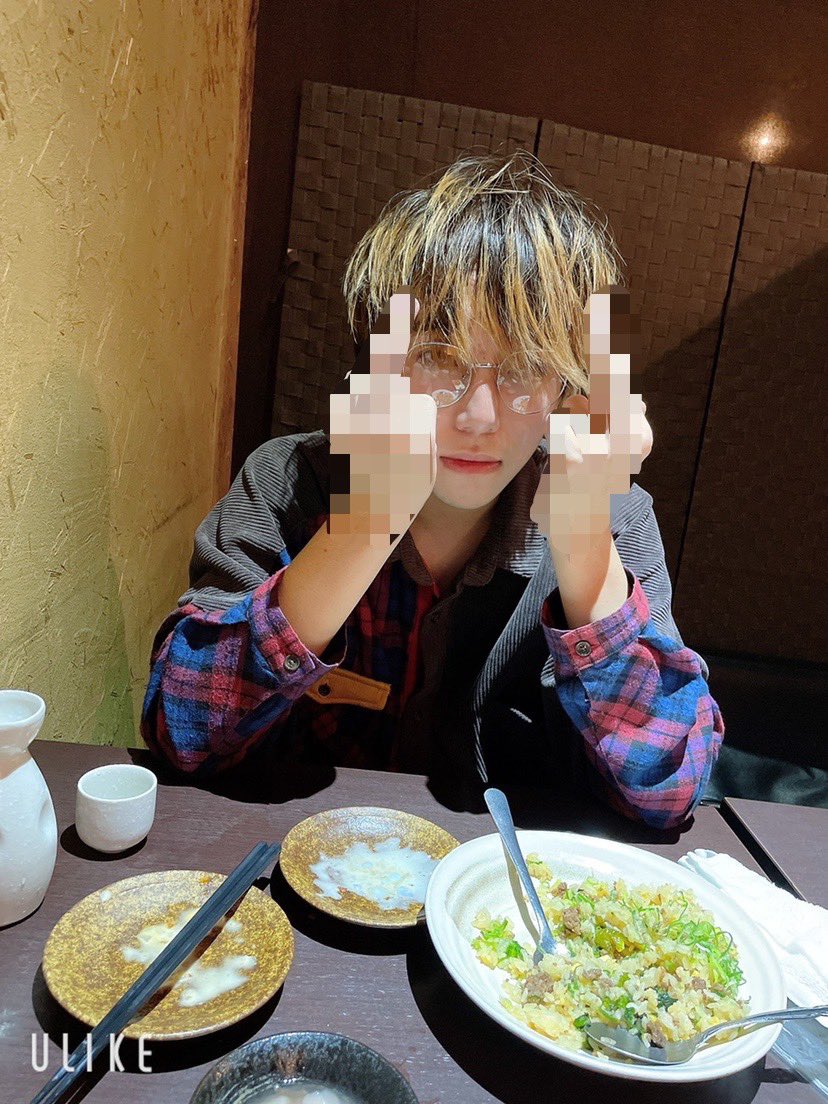 ryo38909042's tweet photo. この写真の自分かなりやばめで草 https://t.co/RpIg7xId1a