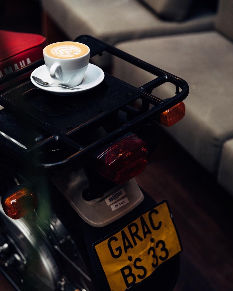 TheDailyRideUp's tweet photo. PARLOUR

Deus in Amsterdam 
The location features Deus' apparel and accessories as well as bicycles, hand-shaped surfboards, and of course, motorcycles.

Join our newsletter! Link in bio!

#TheRideUp #motorcycle #ride #custom #parlour https://t.co/VJ7OpN5h1H