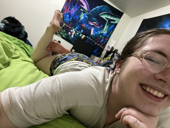 It&rsquo;s been a long day 😪😴 https://t.co/GkftL4GlFL