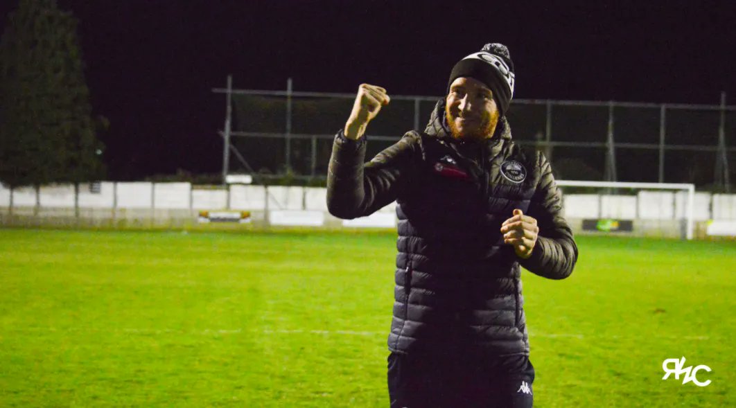 ACFC1916's tweet photo. 🛣 Destination, @AshtonUnitedFC. 

4️⃣ hours to go until kick off! 

💪 See you there, Colls fans! 

#FollowCollsAway https://t.co/T9eRzVqeES
