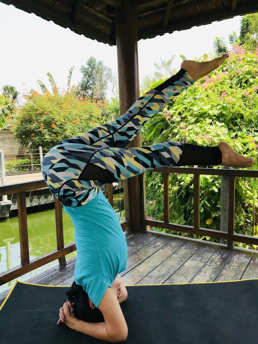 YogaFinta's tweet photo. Stay healthy and strong everyone 
Namaste 🙏👇👇
https://t.co/wJlM9Y3eFn
:
#yoga #yogapose #yogapractice #YogaChallenge #workout #workoutmotivation #FitnessGirl #FitnessGoals #healthylifestyle #health #StaySafe #StayStrong #BeHappy #namaste #meditation #enjoylife #weekendvibes https://t.co/4fnWmknC6H