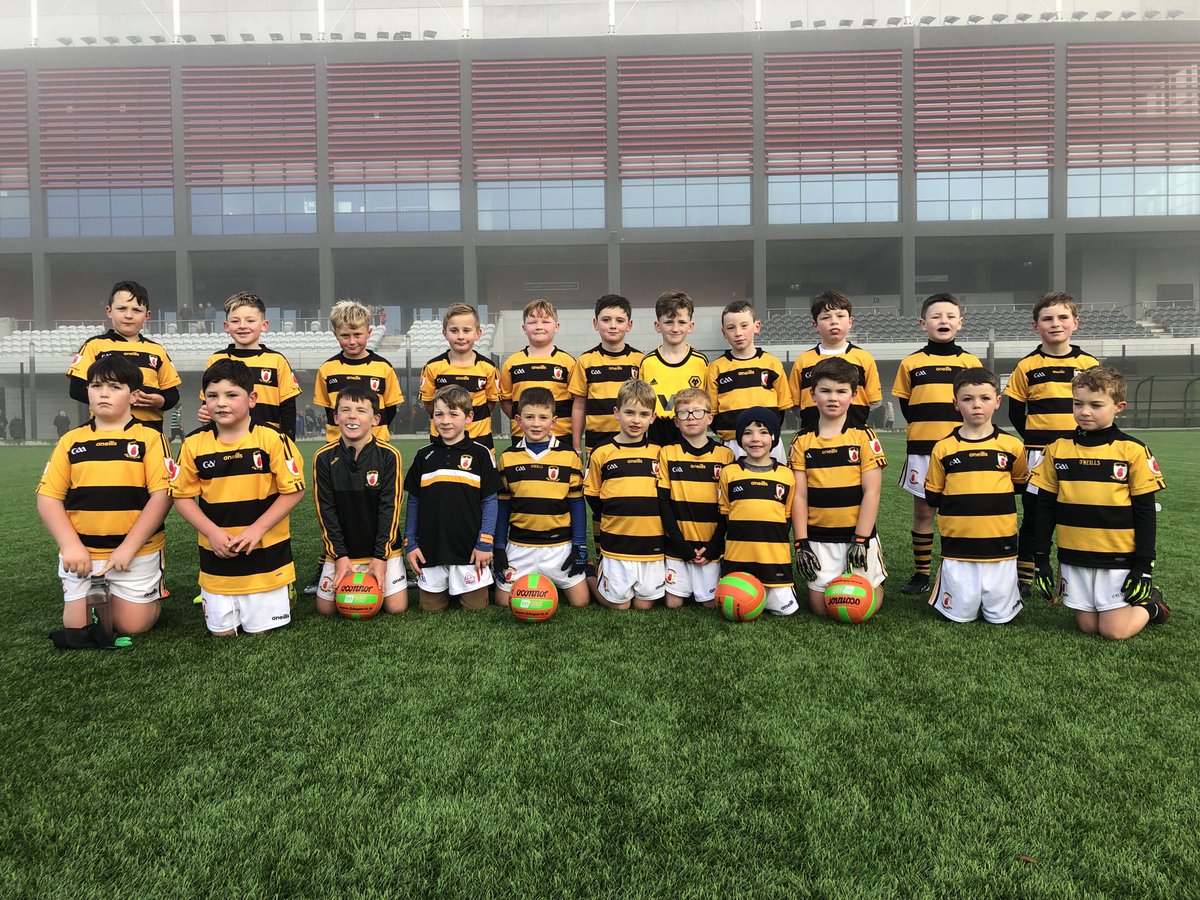 Patrick94137061's tweet photo. Brilliant Morning at Pairc ui Chaoimh..Hope ye enjoyed the Experience lads and here’s hoping ye will return some day on the bigger stage..🌻⁦@NaPiarsaighCork⁩ ⁦@OfficialCorkGAA⁩ ⁦@AnMonAbu⁩ ⁦@KevinButterwor2⁩ Piarsaigh Abu 🌕🌑🌕 https://t.co/U3UMqZdqQQ