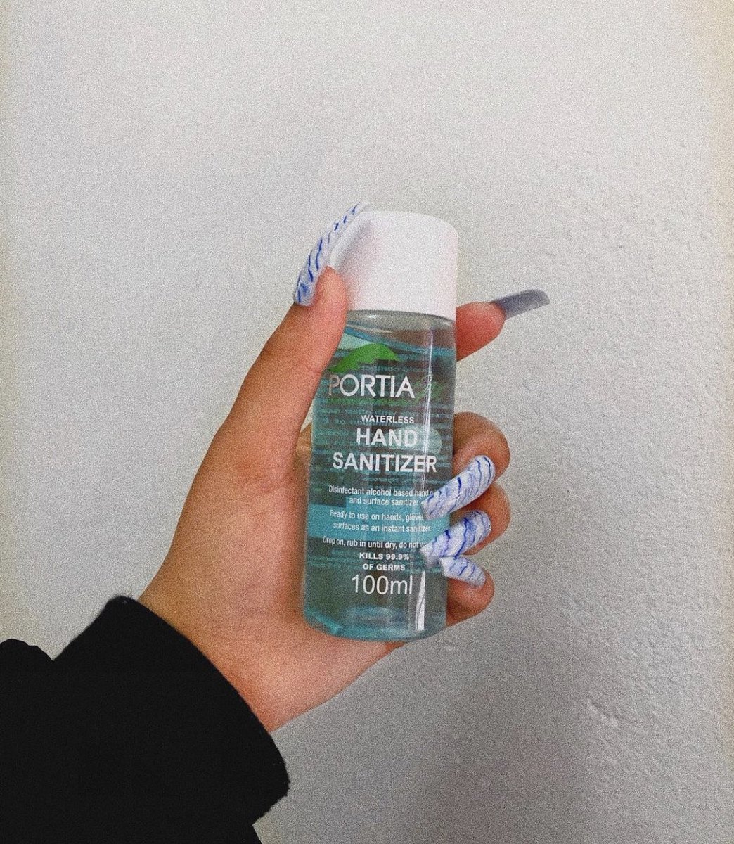 PortiaM_Skin's tweet photo. Always Sanitise💙
#portiamskincare
#10yearsofPortiaM
📸: @miss_dime - Instagram https://t.co/leQZD3NGiw