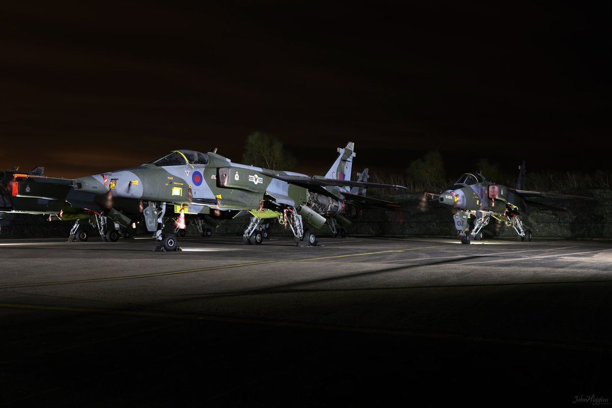 johnhiggins777's tweet photo. A few more from a great night at Cosford on Wednesday, that wrap around RAF camo took me back a fair bit, looks so good under the lights. Thanks to @RAF_Cosford and @thresholdaero for a great night. @CanonUKandIE #thresholdaero #aviationphotography https://t.co/w7hGEzG7xs