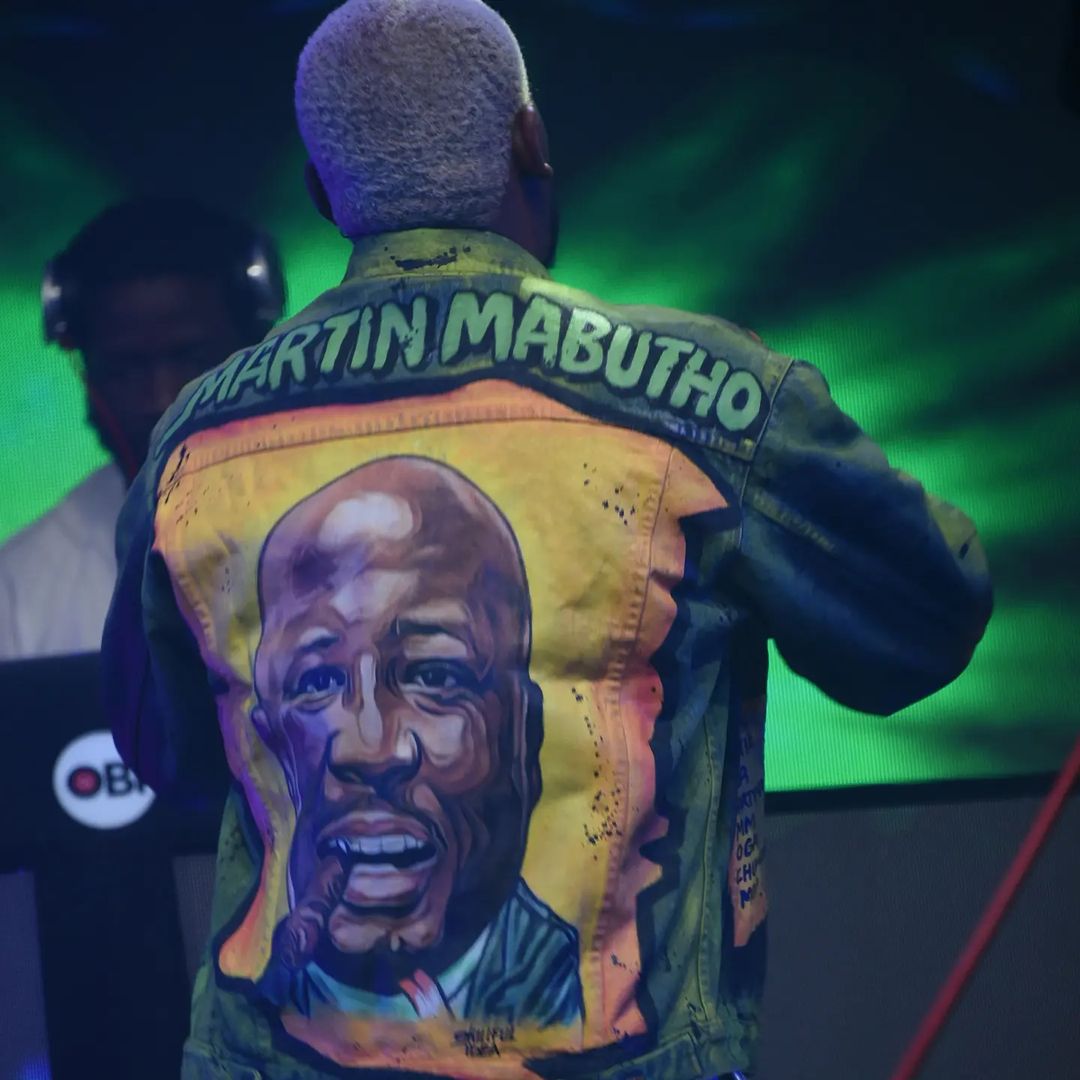 ikonerx's tweet photo. Remembering Martin Mabutho during the #TurnUpFriday. Thank you @Akinlovefar for capturing this... #TurnUpFridayWithPepsi #AMTurnUpFriday #ikonerx #ikonerxmedia #memories #AMTurnUpFridaywithpepsi #Africamagic #TurnUpFridayWithInfinix #do2dtun #MartinMabutho https://t.co/iMMPjGA34B