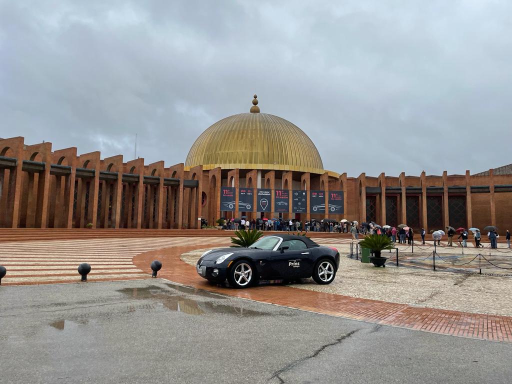 fernandezcenter's tweet photo. Día de lluvia en el salón del motor.......pero no hay quien nos pare, seguimos promocionando el glp con nuestros vehículos convertidos y muchas más novedades y sorpresas, adaptándonos a la climatología.
¡Os esperamos!#salondelmotor2021 @FEDEME_ @fibesevilla https://t.co/JC1uI5DCx0