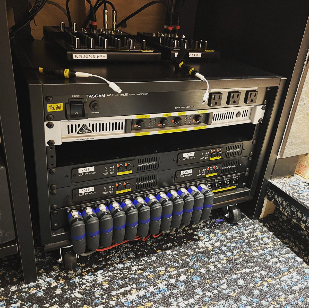 FKD1GT's tweet photo. 納品完了!
#fkdrec
#店舗音響
#設備音響
#mackie
#labgruppen
#berhinger
#tascam
#neutrik https://t.co/eAtTLQ2Q2b