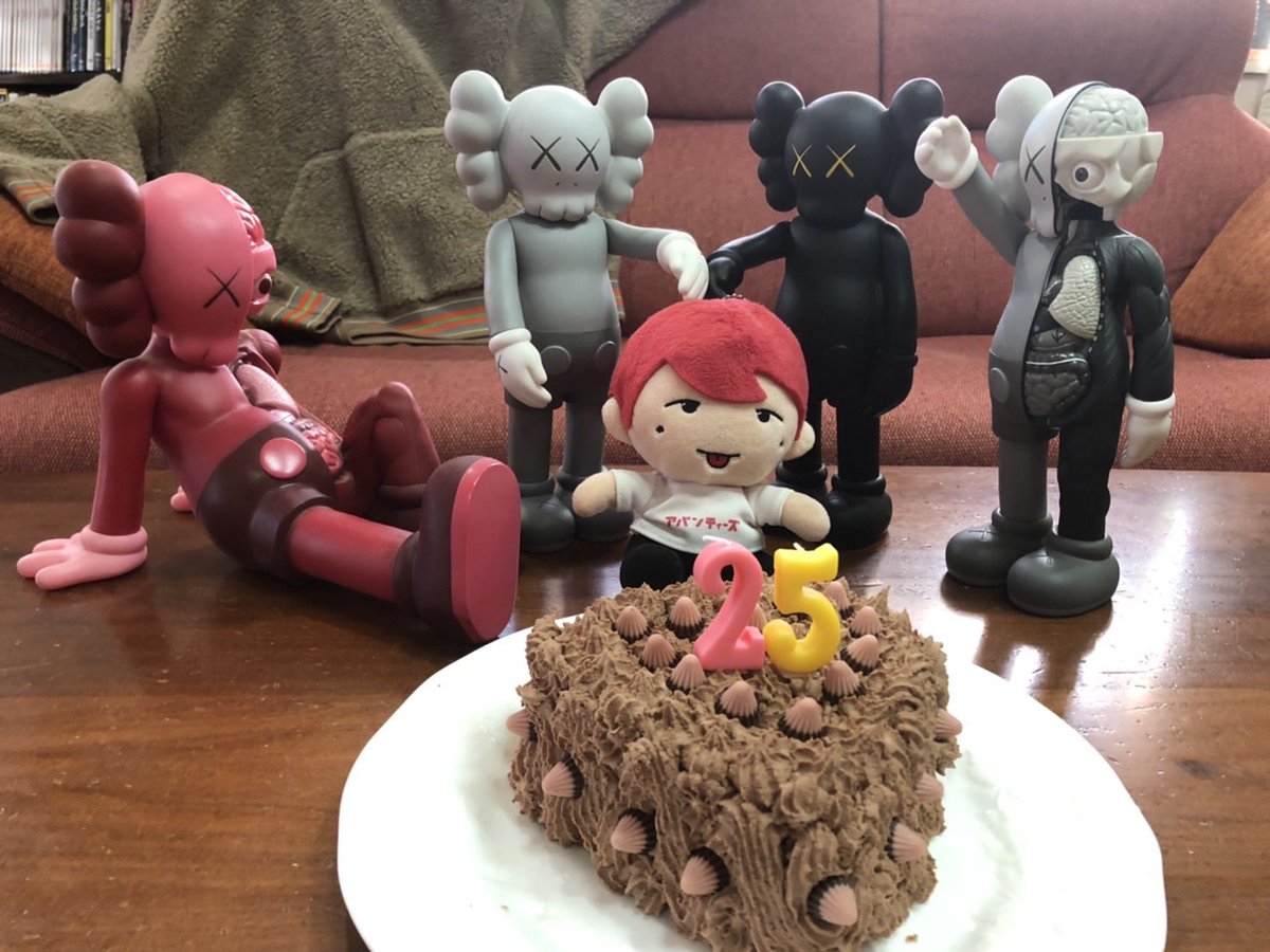 jimo_kopan's tweet photo. 母のケーキ🎂😊
#HappyEichanDay https://t.co/hZ0zc5Ahmj