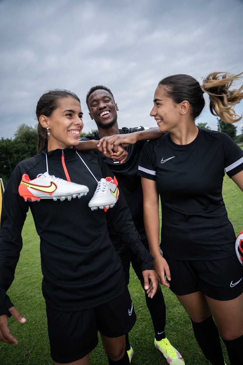 pacofoot's tweet photo. Motivation pack by @nikefootball ⚡️⚡️🔥 #nikefootball #motivationpack https://t.co/e1pn8spXmS