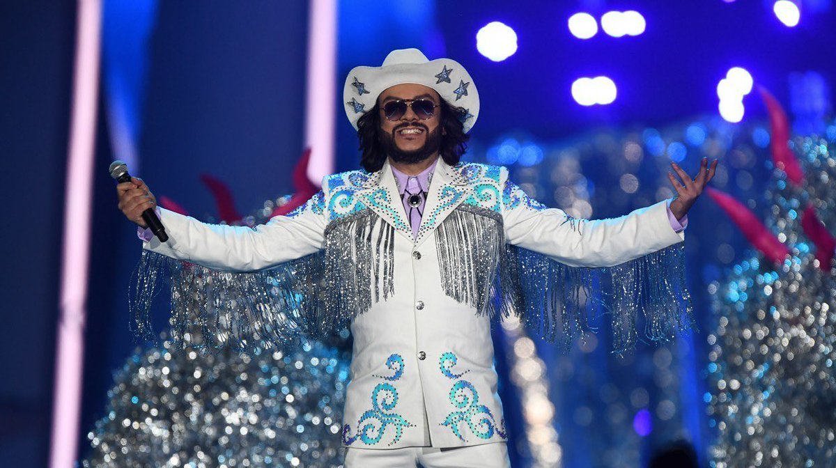 киркоров в костюме