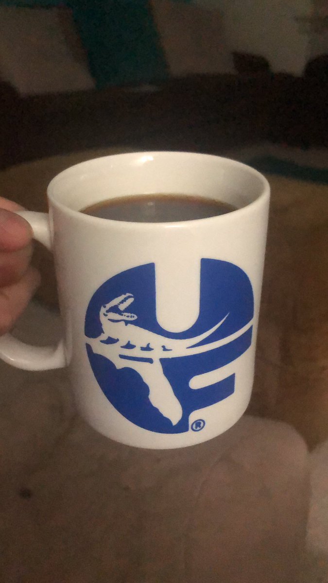 ClintCollins920's tweet photo. Good morning to everyone except fans of the puppies from that school that wears red and black and shall go unnamed. #Gators #Coffee https://t.co/lWicynusxK