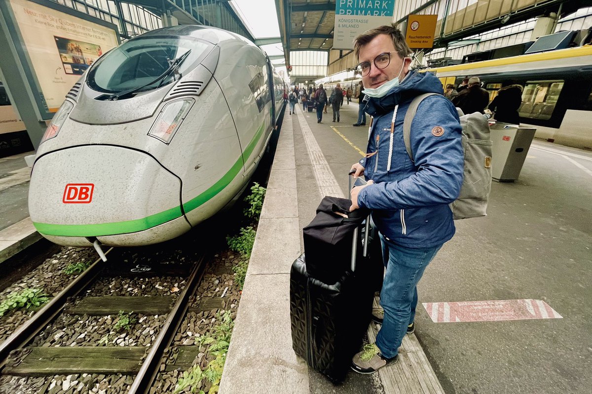 Slovenia in UK tweet media