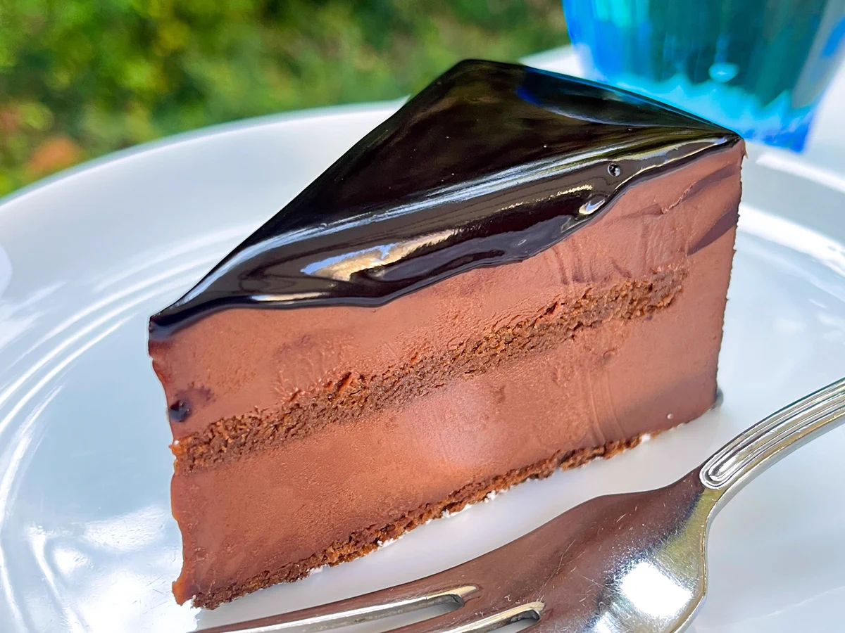 超濃厚ガトーショコラを食べられるお店、「カフェ ミクニズ」