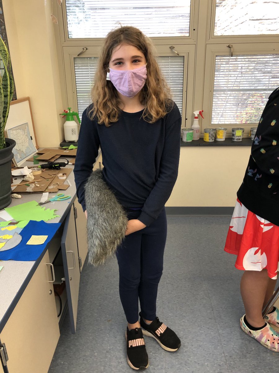 PV5thGrade's tweet photo. More costumes... https://t.co/TK6qioDIGz