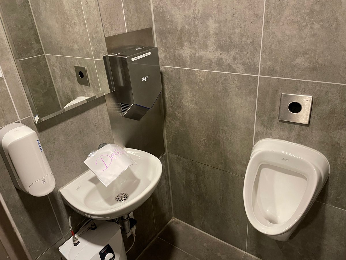 kanzie's tweet photo. Starbucks, get your s**t together. It is still Corona pandemic, numbers are on the rise and you think this is how to fix a broken faucet in your only toilet? Staying clean and safe must be a priority, if you can’t offer that then close up!

#starbucks #fail #publichealth https://t.co/BBCscW2nk5