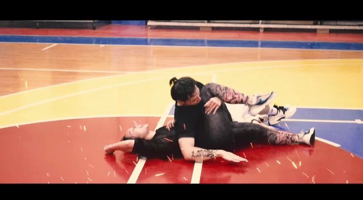 AngelArianneOp1's tweet photo. HAHAHAHA TAWANG TAWA AKO SA VLOG MO KUYA😂

Nagbabasketball lang kayo kanina naging wrestling HAHAHAA😆

CUTIEEEEE☺♥

// @AgassiChing @jaiyieee // https://t.co/VYrF3sKnI2