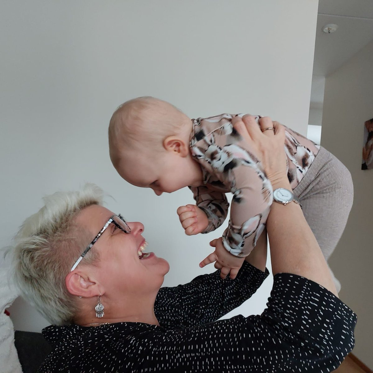 merparvi's tweet photo. ❤ pikkuvesselin ja isotädin yhteisiä, riemuisia hetkiä #ilonhetket https://t.co/LgXfm55WDv