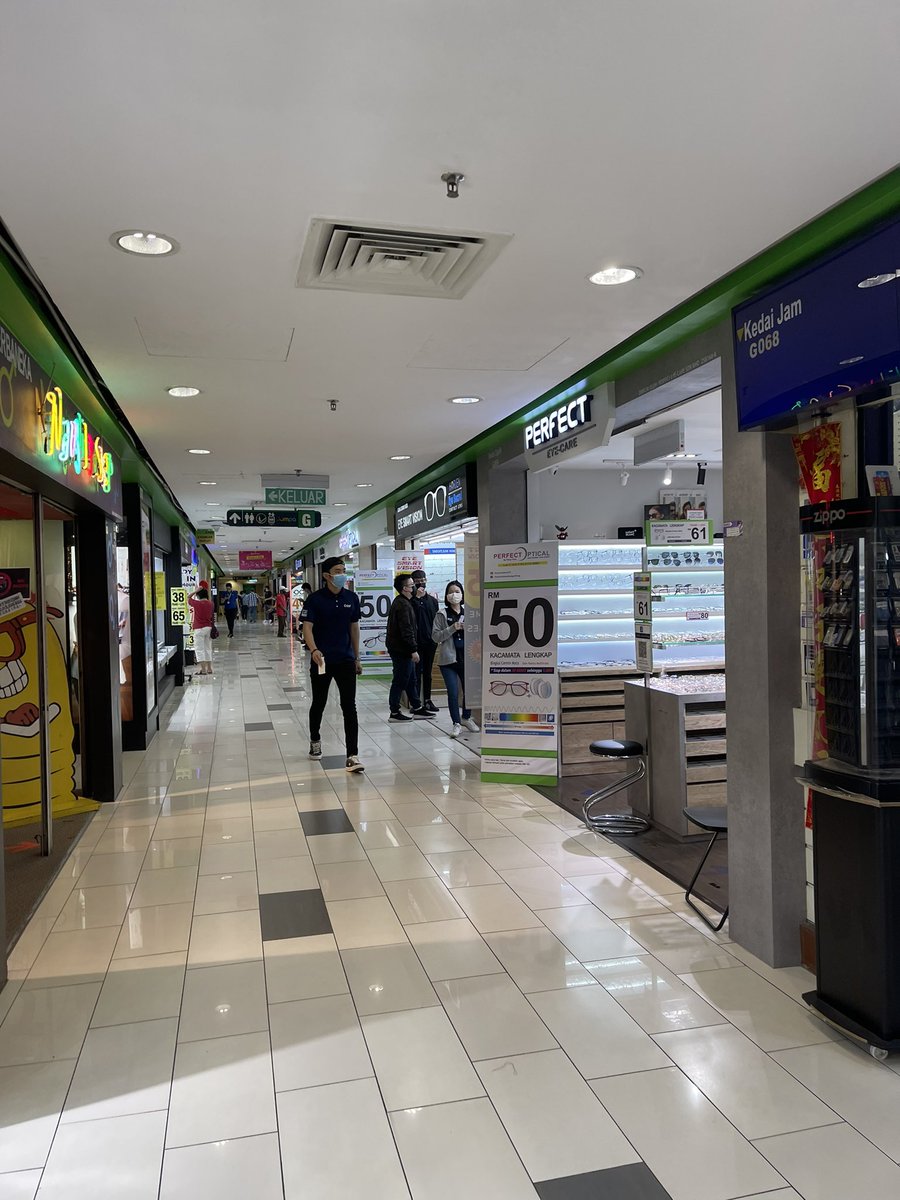 natashagideon's tweet image. Back here again because power naik. The cheapest place to do specs esp kalau power macam I 700 💀 kalau power korang rendah even better. As low as RM50 with lens. Jumpa Mall / Sg Wang Level G. Perfect Optical. Mine with blue lens power 650/700 RM330 🤓 usually &amp;gt;RM500 💀