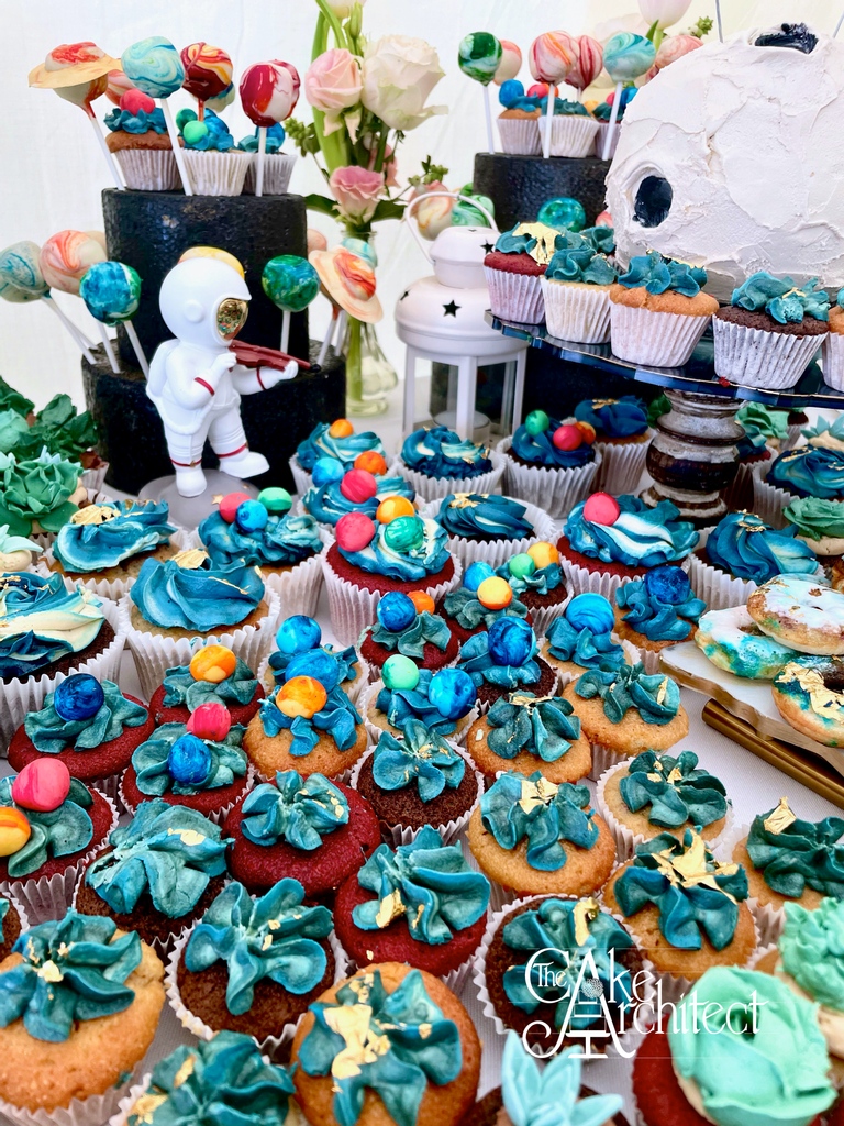 CakeArch's tweet image. Thinking about having something different for your wedding?

#somethingdifferent #cupcakes #minibites #smalltreats #whynot #yummyflavours #moreflavours #weddingcakeinspiration #cupcakeinspiration #bespoke #madetoorder #cakesofinstagram #inlove #spacedthemedcakes