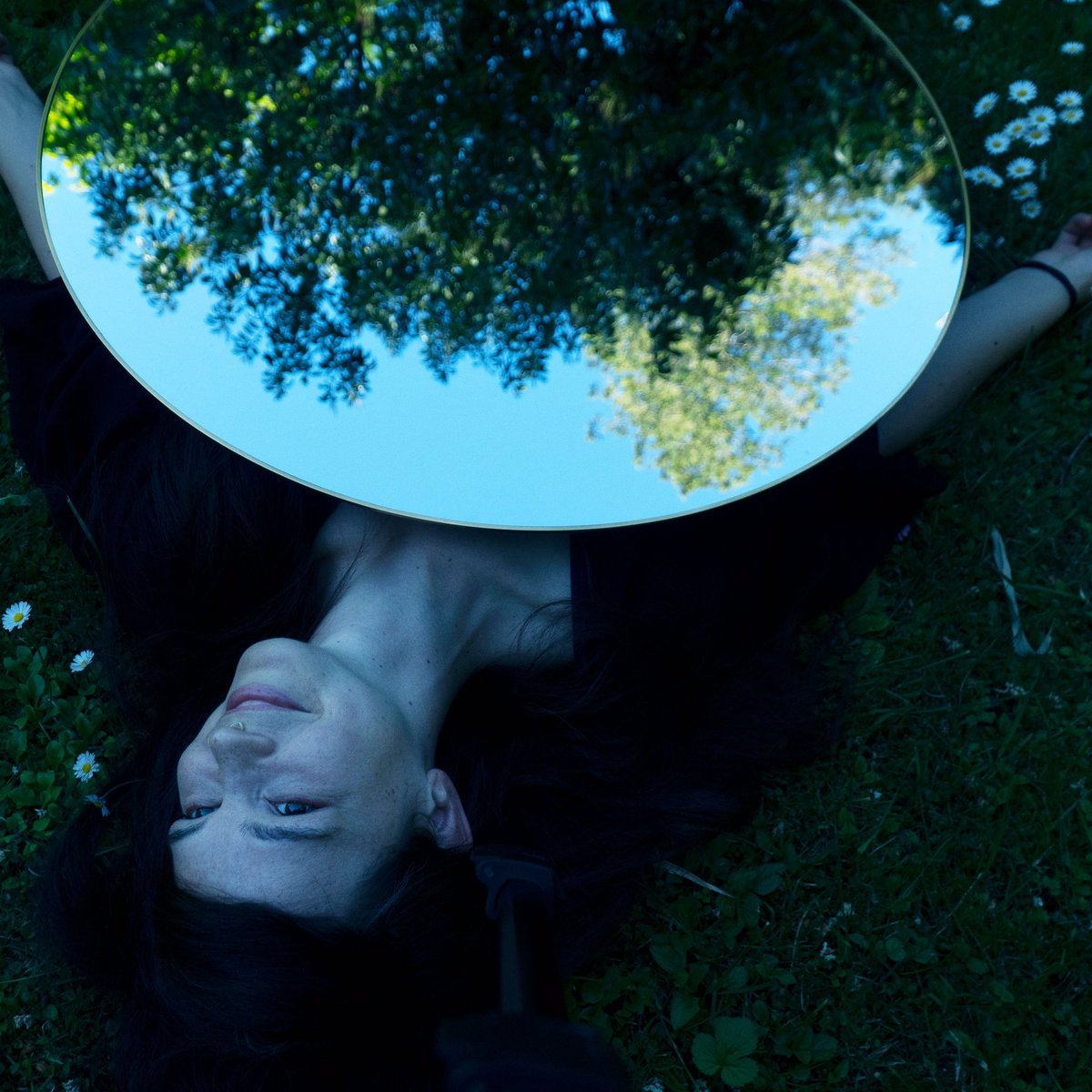 Releasing a new single next week! PreSave here! smarturl.it/rykka-louder