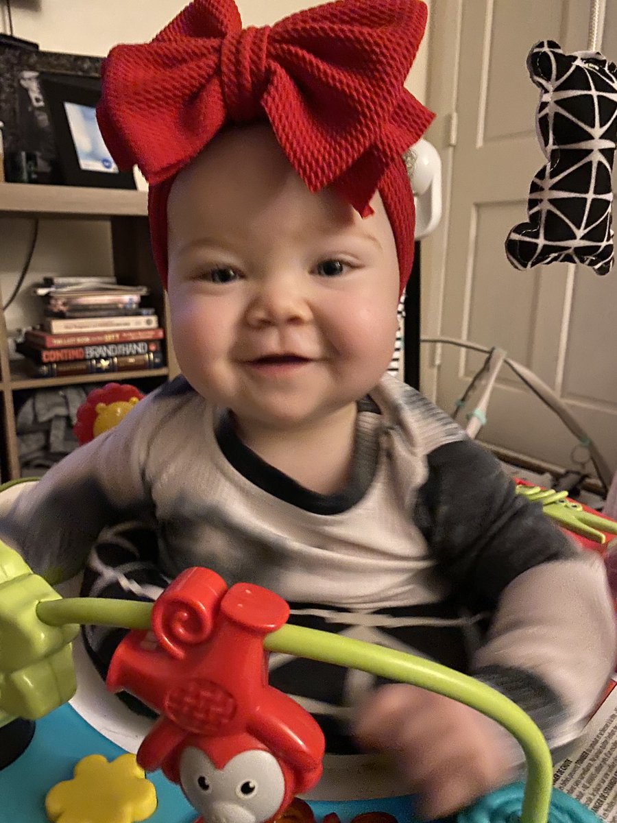 AlexandraMaee's tweet photo. #MyPLMorning let’s go @Arsenal ❤️ https://t.co/qiYbnXcDCv