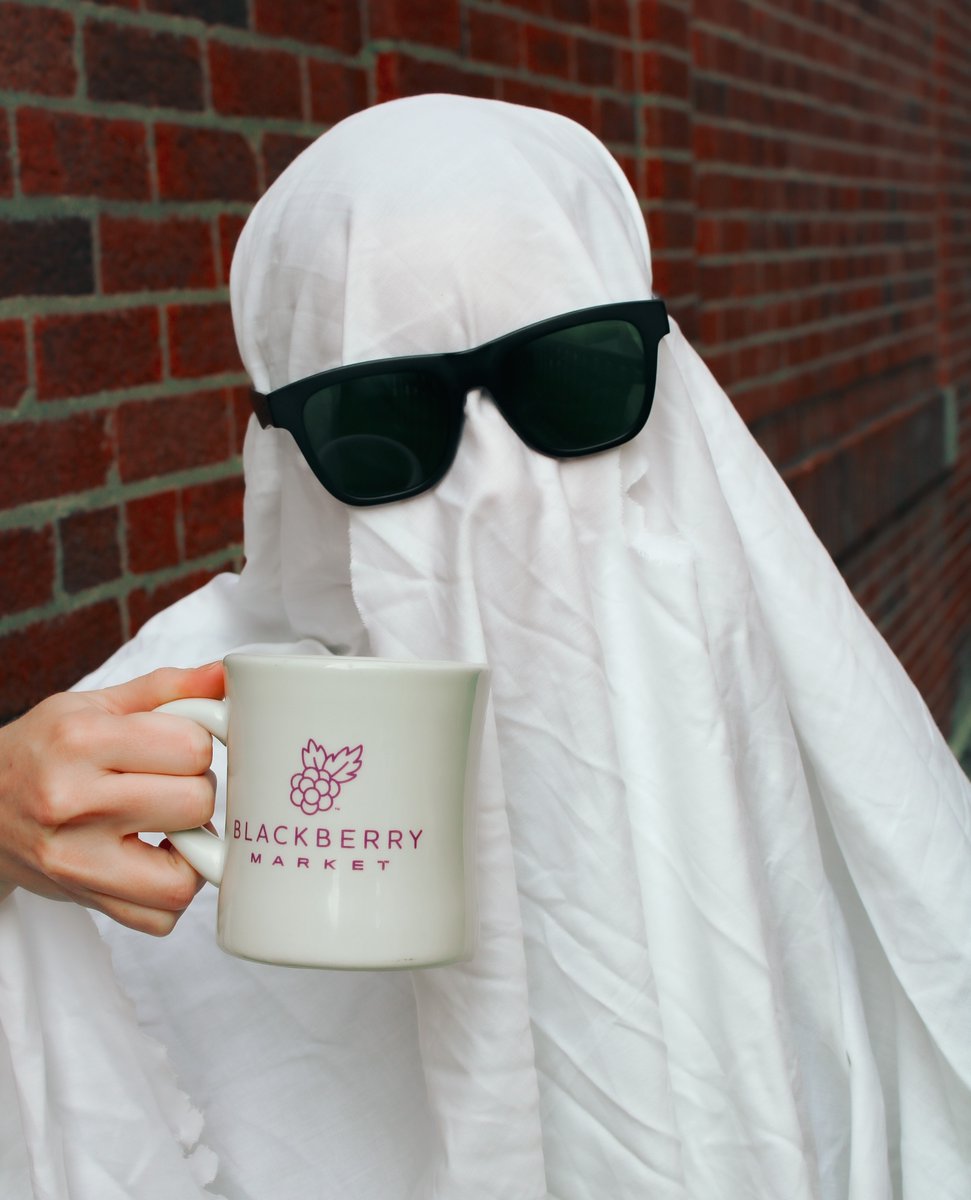 👻 No tricks...We're brewing FREE DRIP COFFEE all day long to help keep you caffeinated for your favorite spooky season activities! 

La Grange only - Saturday, October 30th 🎃

#blackberrymarket #intelligentsiacoffee #localcoffeeshop #drinklocal #glenellyn #lagrange #lagrangebiz