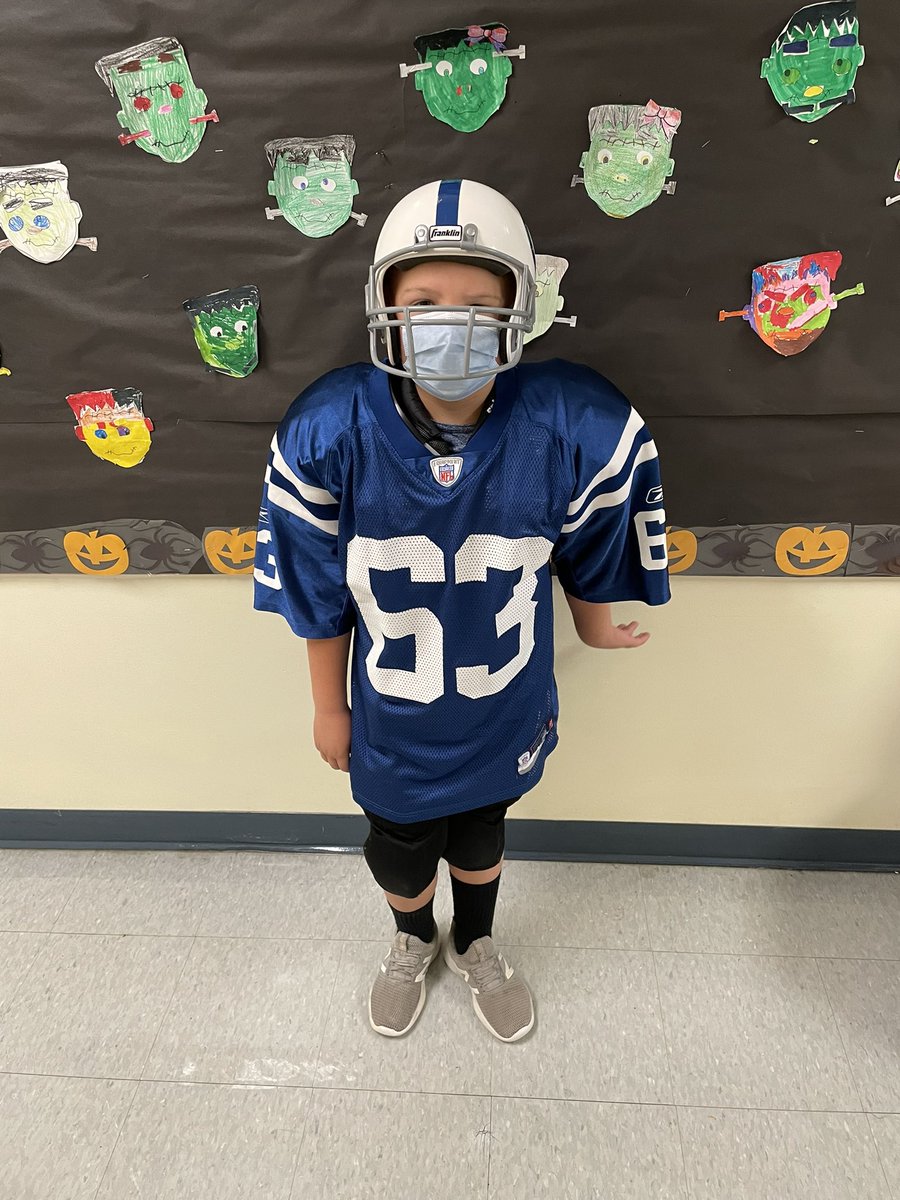 mquick56's tweet photo. Happy Halloween 👻 🎃 #2ndgrade #4teamvalley https://t.co/FfwAKwJ7l1