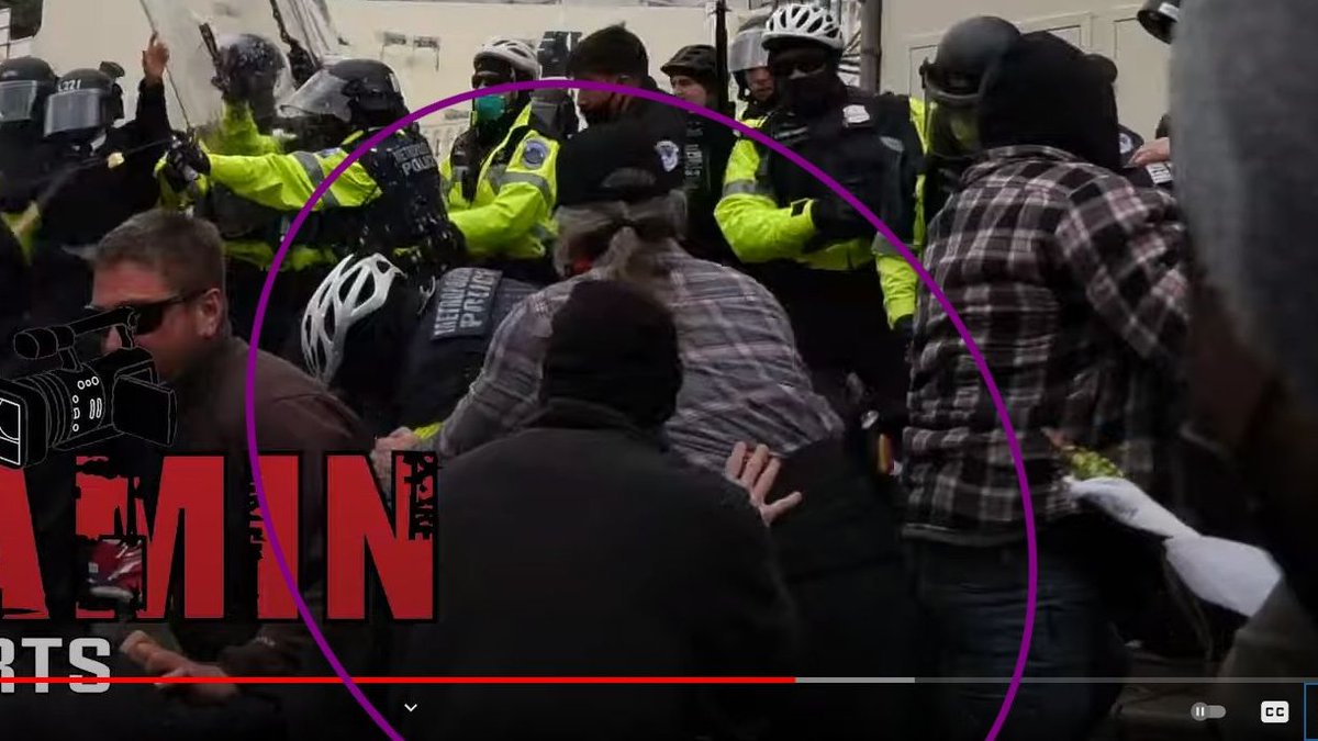 Christo33114911's tweet photo. @InTh3Middle @CMominator I already had these screen caps circled before I found him tagged as #Muttontail. I'll watch for those other guys too. https://t.co/Oa3mJU8UFG