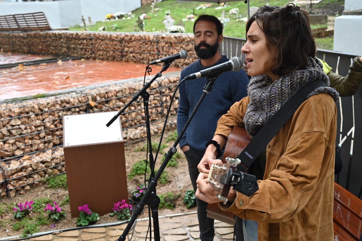 granollers's tweet photo. Emotiu acte de presentació de l'espai dedicat  al dol gestacional i neonatal del Cementiri Municipal de Granollers. Un espai d’acollida i acompanyament de les famílies que han patit la dolorosa pèrdua d’un nadó que ha nascut sense vida o que ha mort poc després de néixer. https://t.co/S18Qkxa2m2