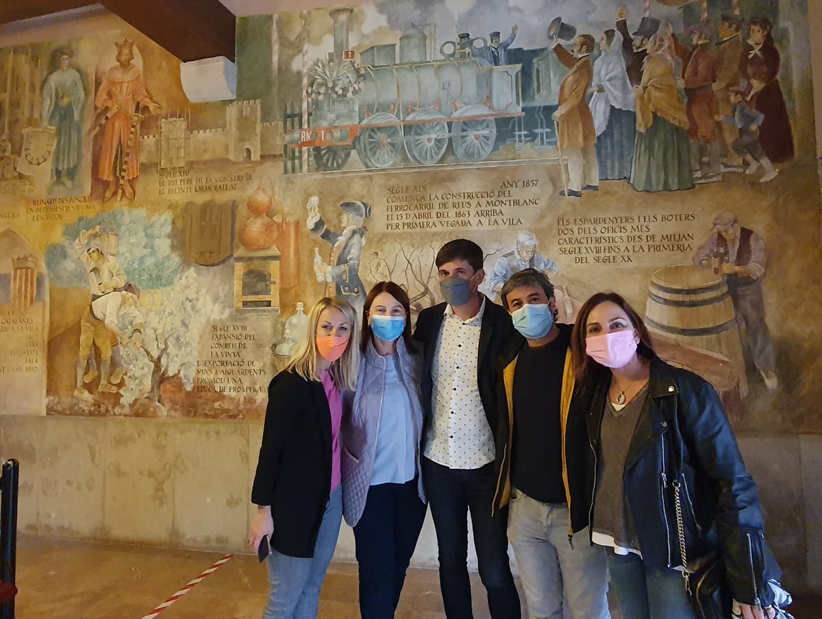 INSMontsuar's tweet photo. Last day!! Els professors de Latvia acaben el #jobshadowing visitant @ins_lladonosa i @EOILleida . A la tarda els portem a #Montblanc i ens trobem amb la recreació de les justes de l'edat mitjana! drošs ceļojums!! līdz nākamajai reizei!! @talsu2vsk #montsuarerasmusplus https://t.co/U0Ch0MGUgE