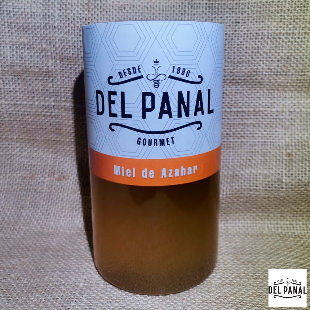 mieldelpanal_es's tweet photo. La #miel de azahar se elabora a partir del néctar de árboles cítricos como el naranjo y el limonero. 🍯

Se trata de una miel muy aromática y suave, de color ámbar claro y un regusto ácido que le equilibra su dulzor natural. 🐝

➡ https://t.co/9yijWSW2Lw https://t.co/xmKdY8HVVk