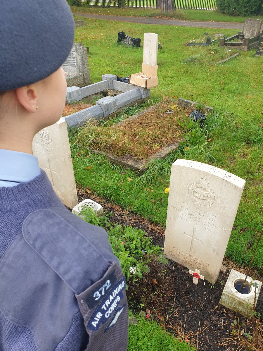 372 (Barry) Squadron tweet media